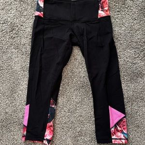 Lululemon yoga pants